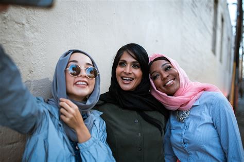 Muslim single women in new church